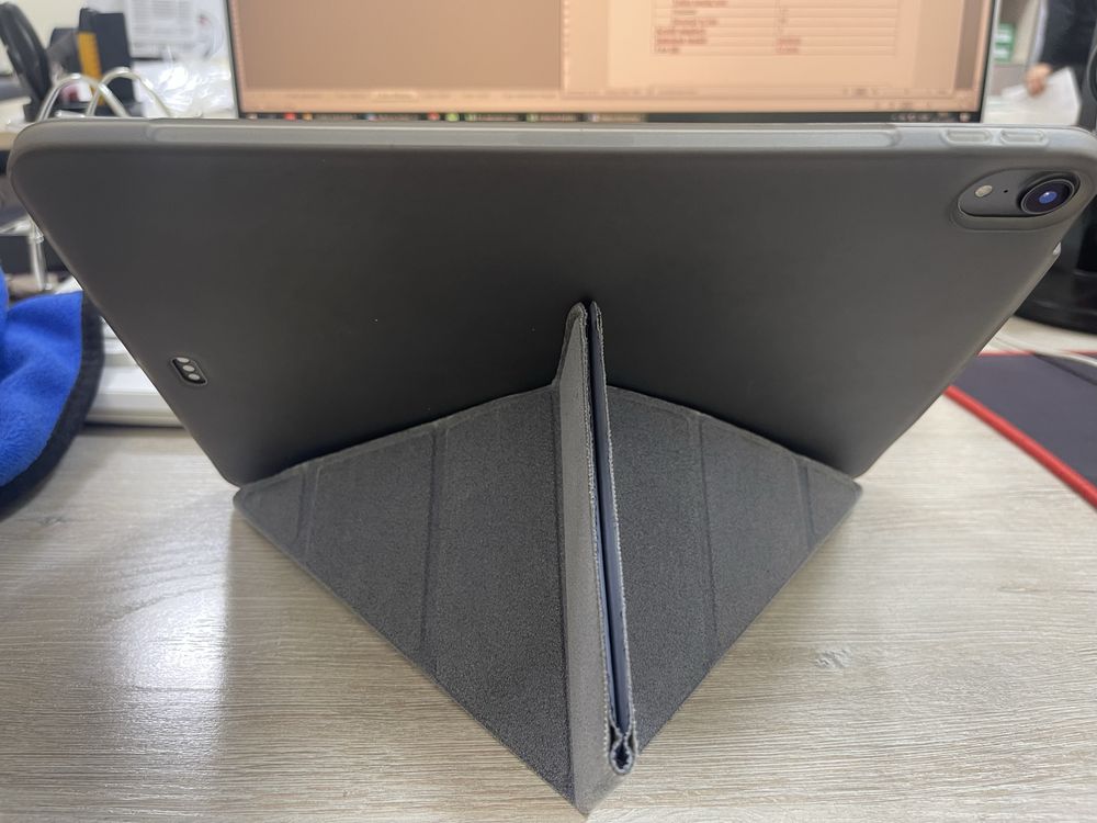 Ipad pro 11 dyumli 2018/2019. Holati yangiday.