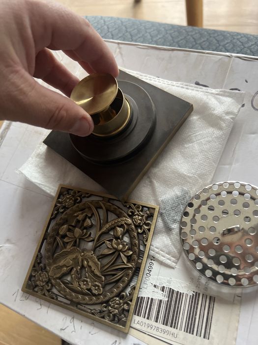 Scurgere pardosea retro