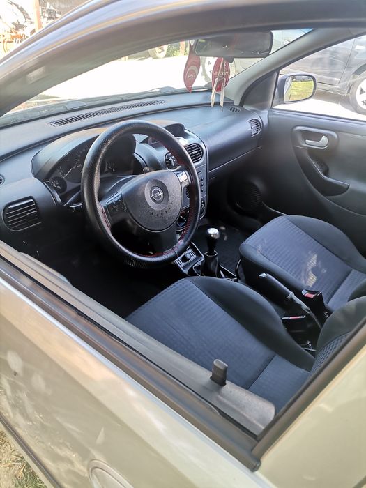 Vând opel corsa C