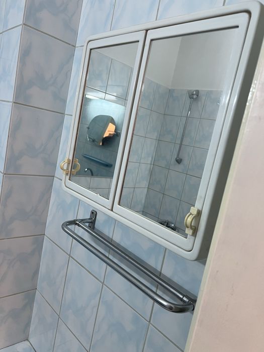 Vand obiecte de baie