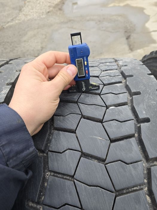 Anvelope de tractiune 295-80r22.5 Bridgestone