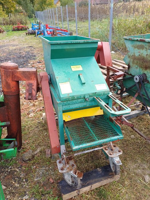 Batoza de porumb capacitate de 3 tone pe ora profesionala