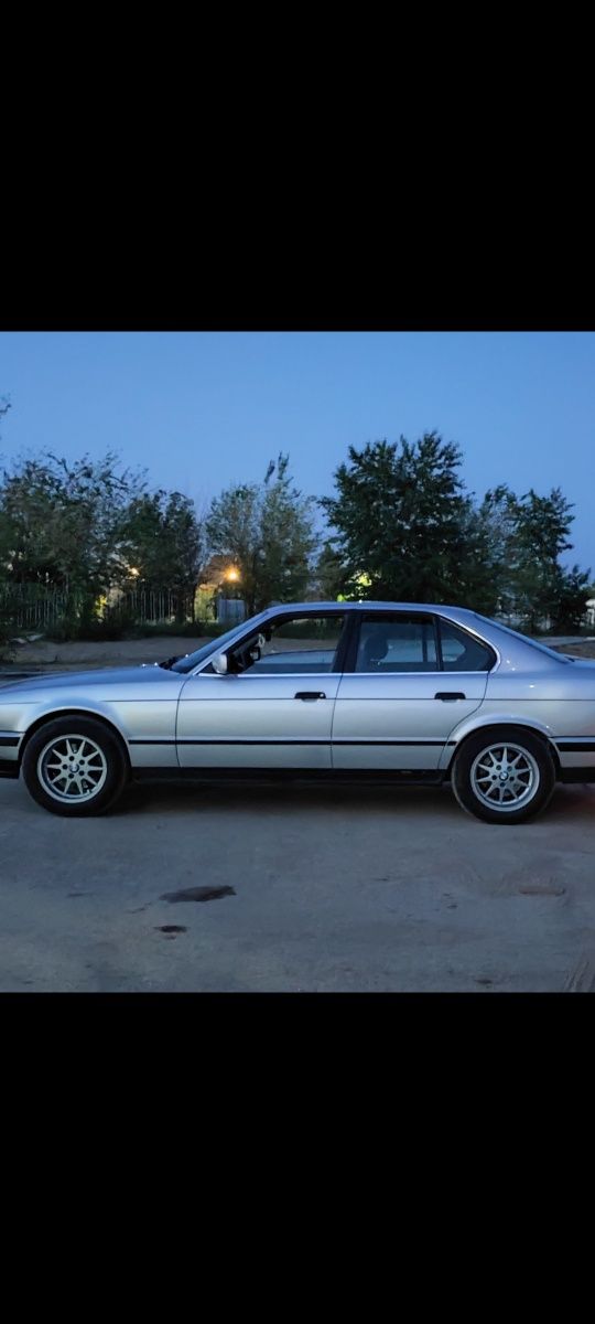 Продам диски с резиной на BMW E34 , E36