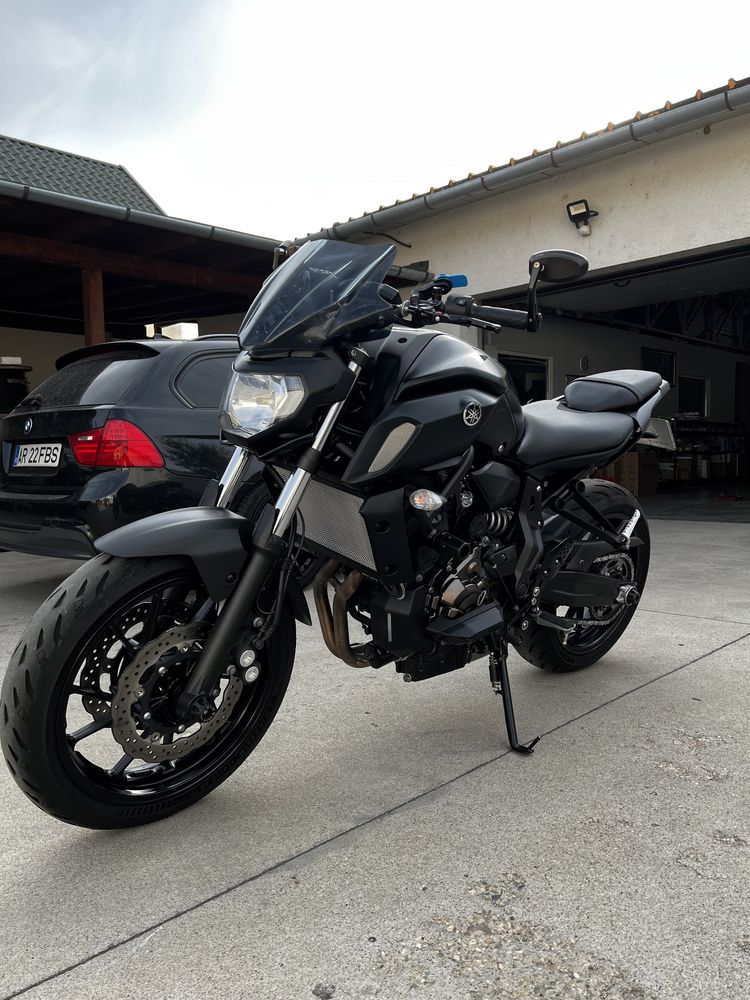 Vând Yamaha MT-07 - An 2019 - ABS - AKRAPOVIC