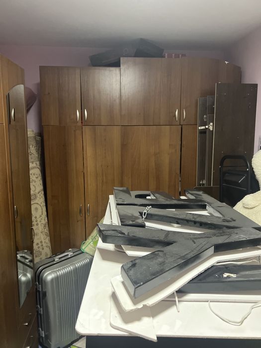 Мебель для салона и для дома.