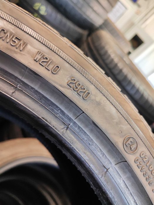 2бр.зимни гуми 225/40/18 Barum