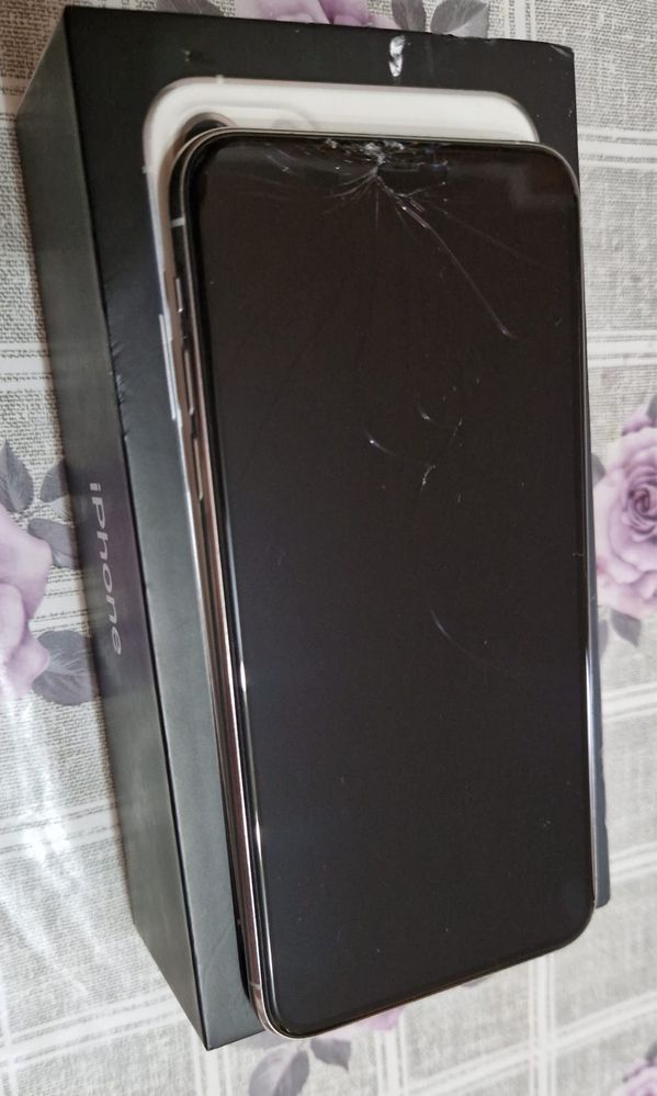 Vand Iphone 11 Pro Max 64 Gb .