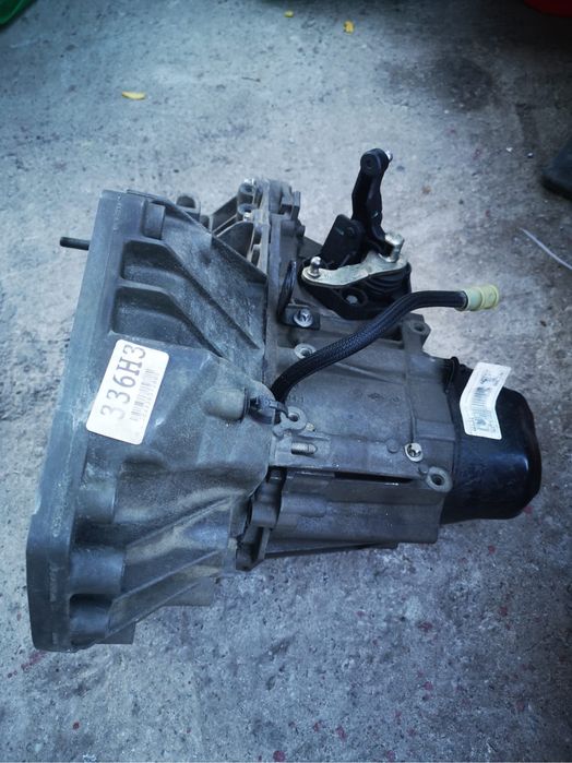 Cutie viteze dacia logan 336H3