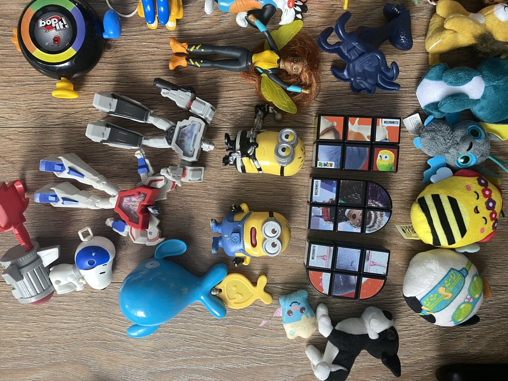 Happy meal mcdonalds kfc plus snoopy minion tom sonic tu