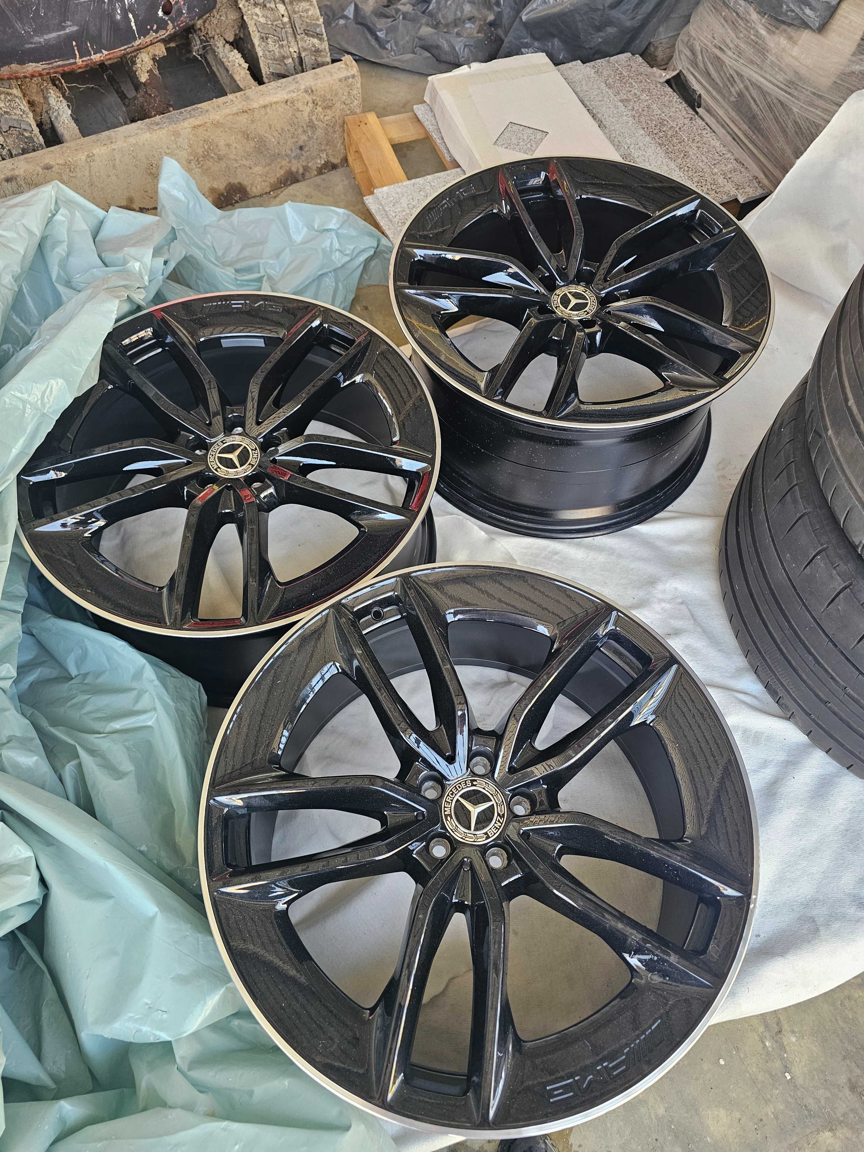 Гуми с джанти 22 AMG
