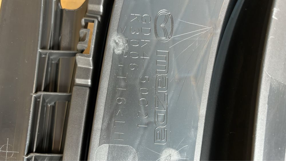 Накладка на бампер оригинал Mazda 6 GH