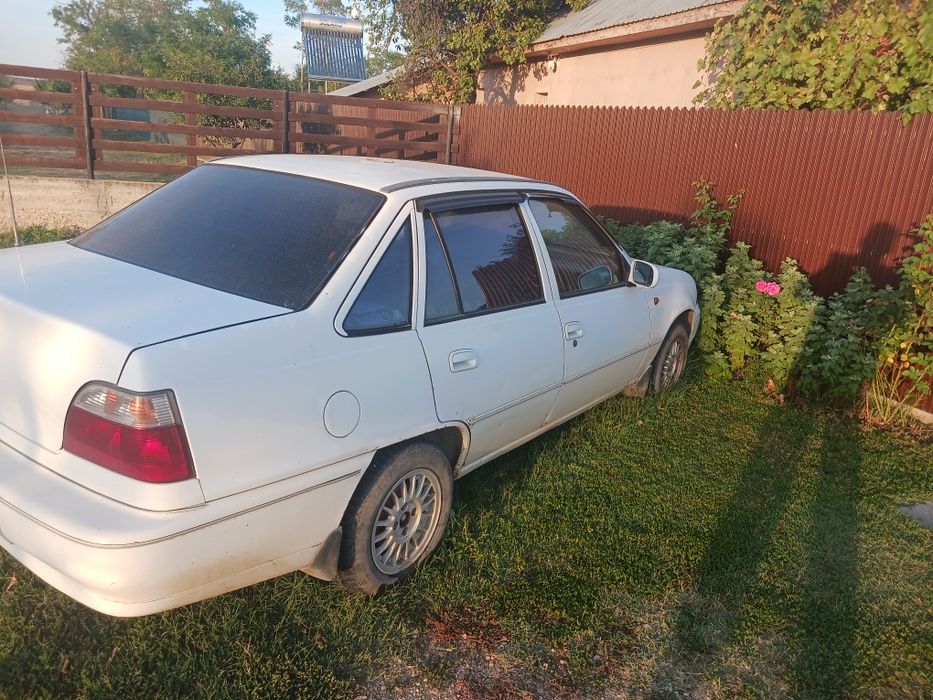 Vând Daewoo Cielo