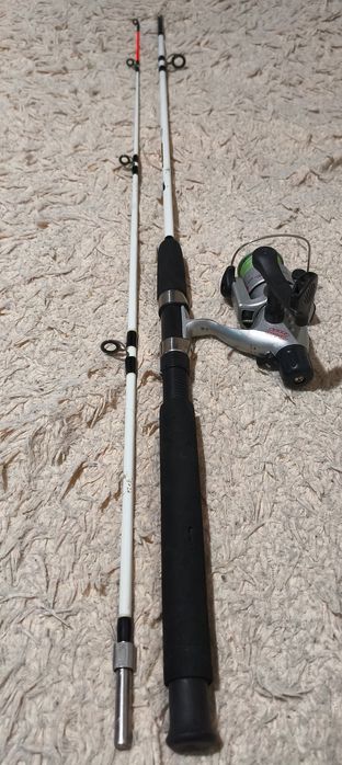 Спиннинг 2.10 крокодил удочка