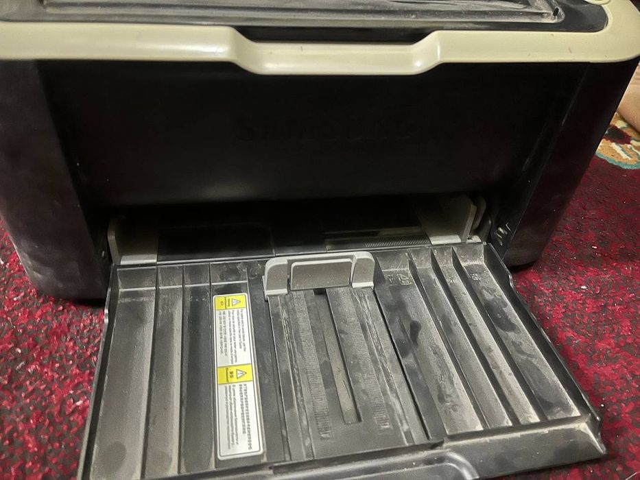 Samsung printer holati yaxshi komputer yoʻqligi uchun sotilayabdi