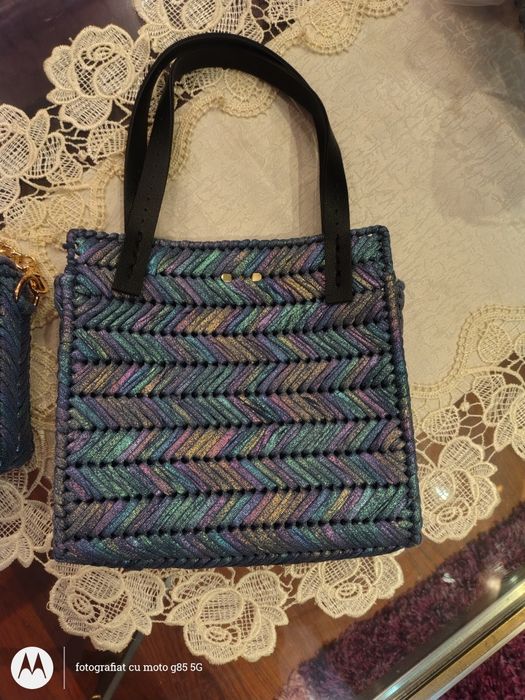 Genti dama făcute manual