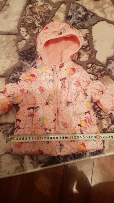 Детско    зимно   яке   в    много добро   състояние без забележки