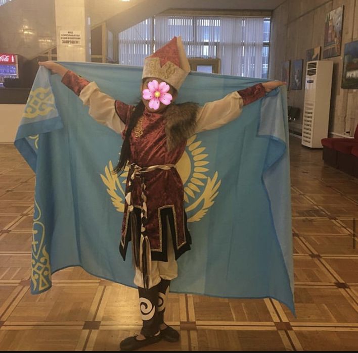 Костюм национальный