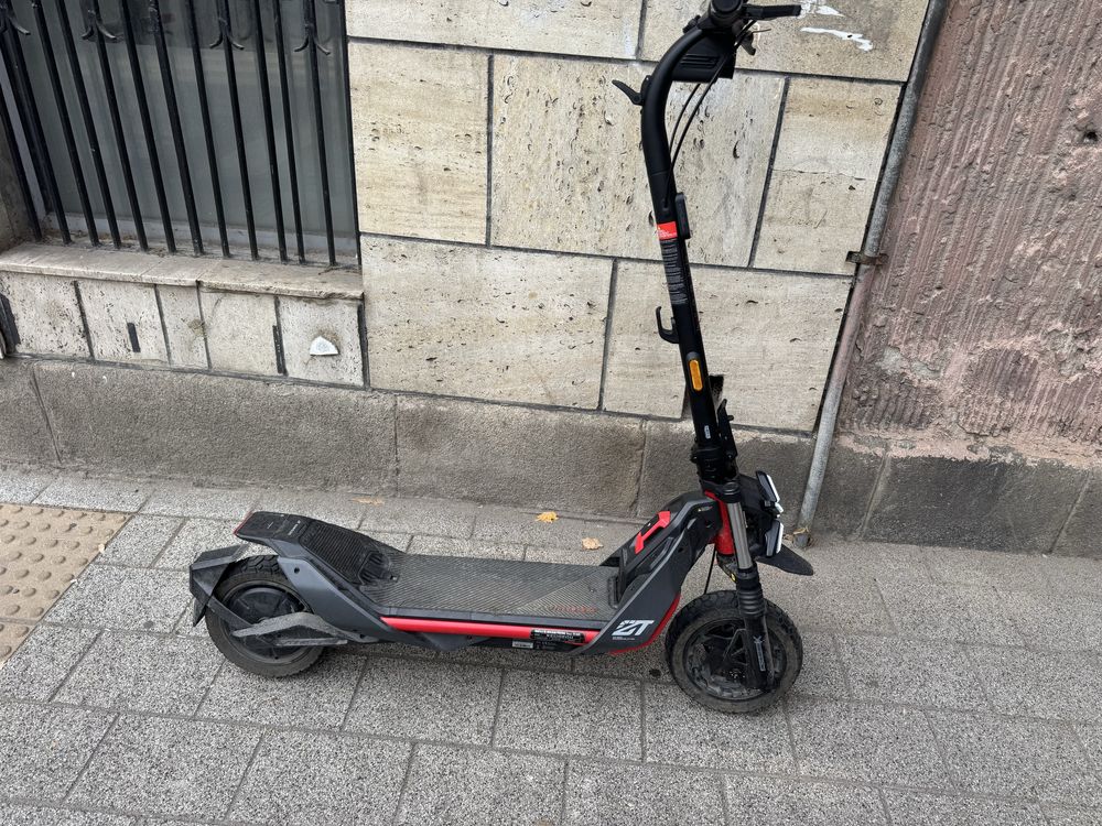 електрическа тротинетка segway kick scooter ZT3 PRO с гаранция