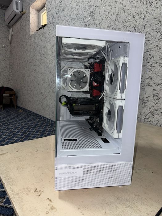 Akvarium CASE RGB gaming PC