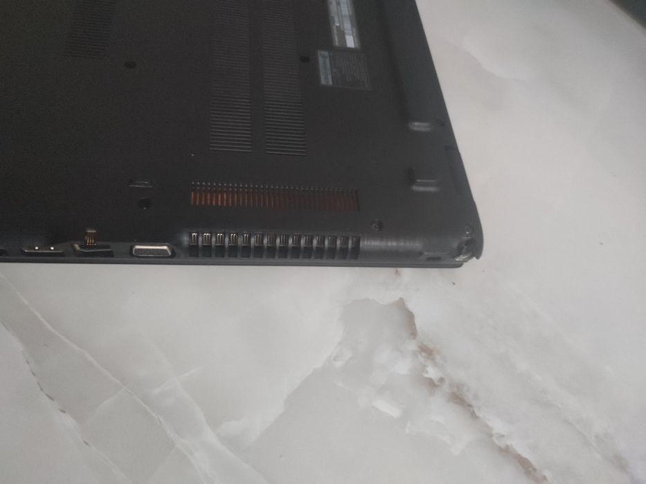 Laptop Gaming Acer E17 - i7-6500u/12gb/256gb + 500gb/Nvidia 940M 4GB