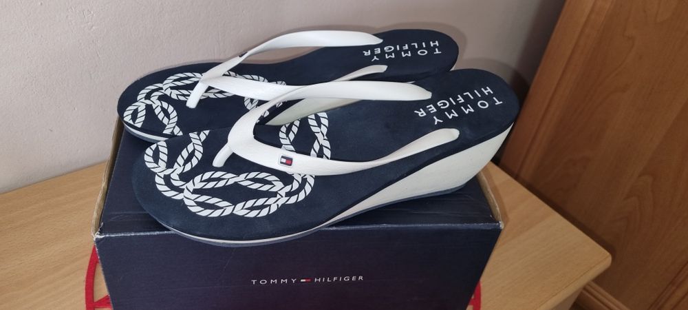 Slapi Tommy Hilfiger
