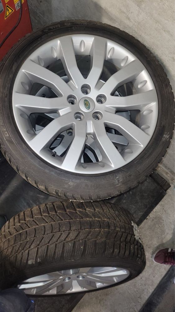 Гуми с джанти за Land Rover