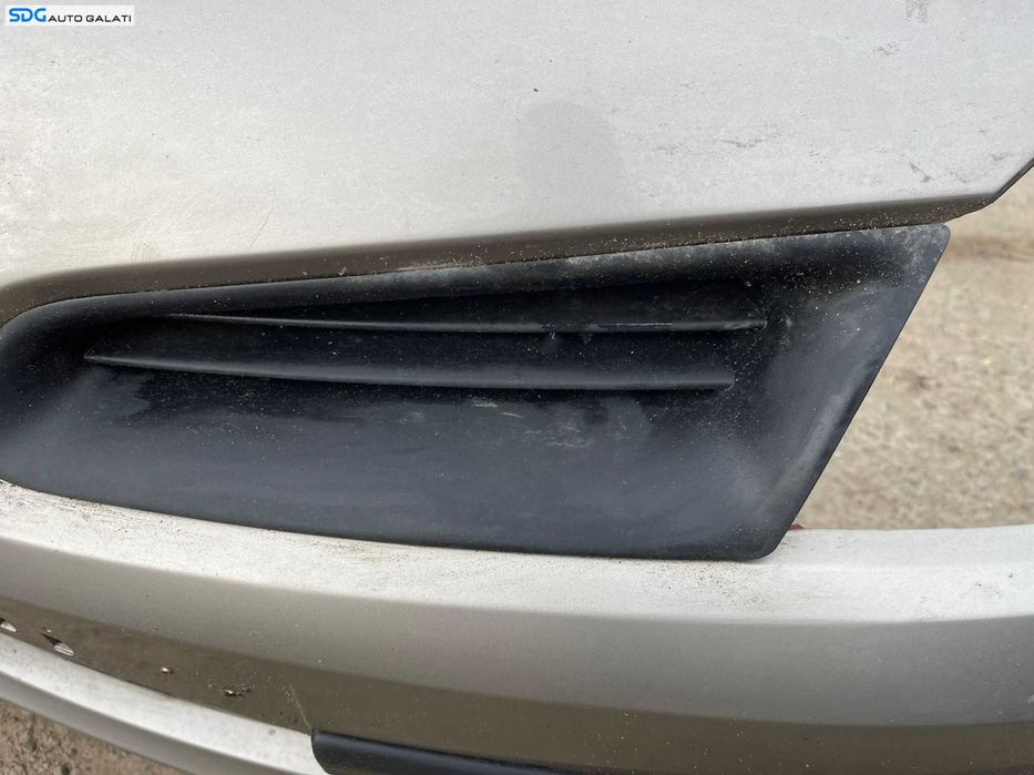 Grila Ornament Superior Stanga de pe Bara Spoiler Fata Renault Clio 3 2005 - 2009 [C3684]