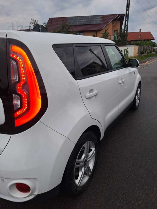 Vând Kia Soul Style electrică  (garanție)