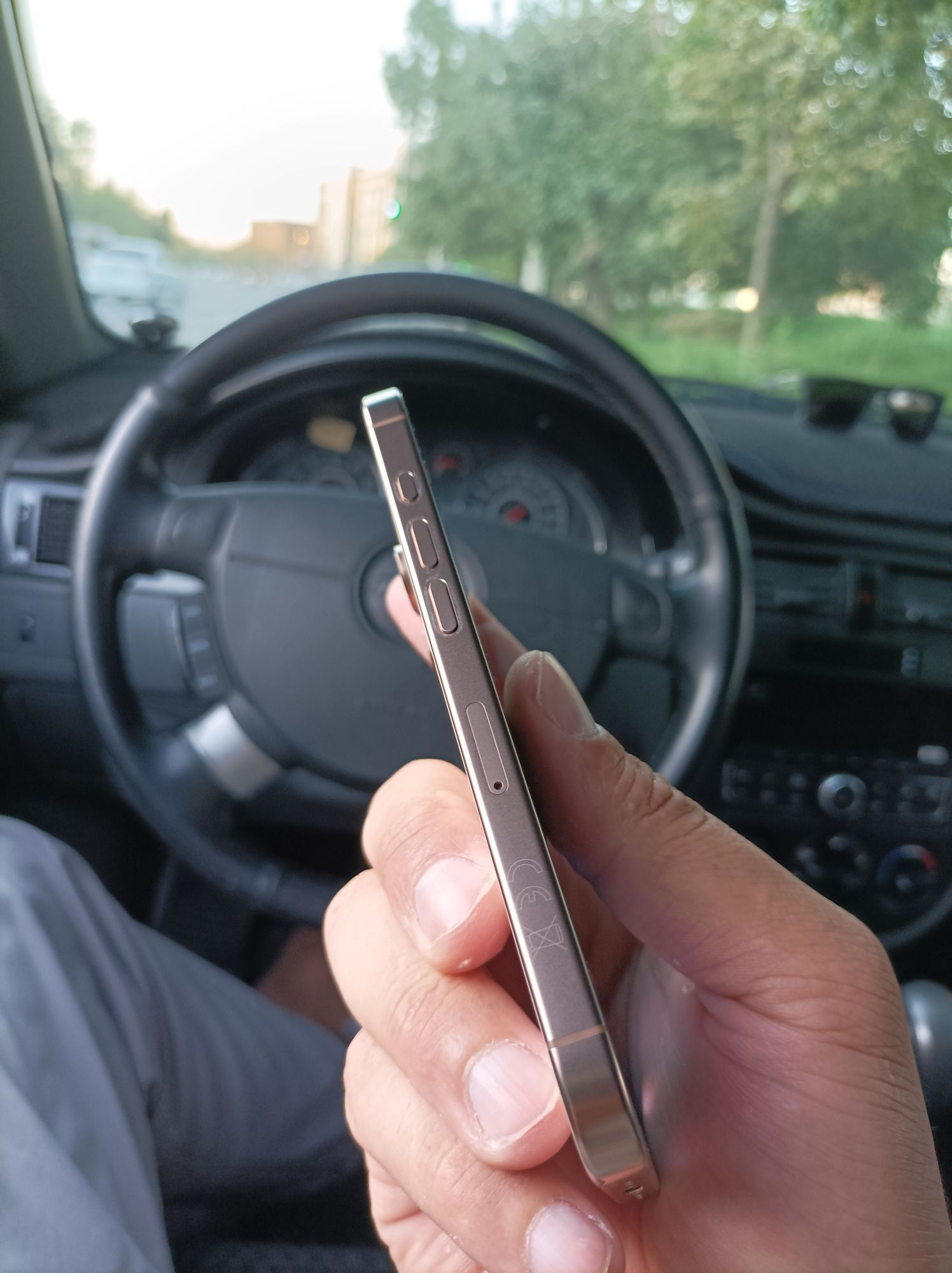 Iphone 16 Pro Desert