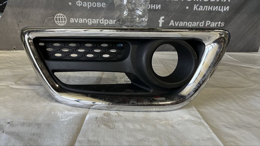 Дясна решетка за халоген Renault Capture 2013-2017