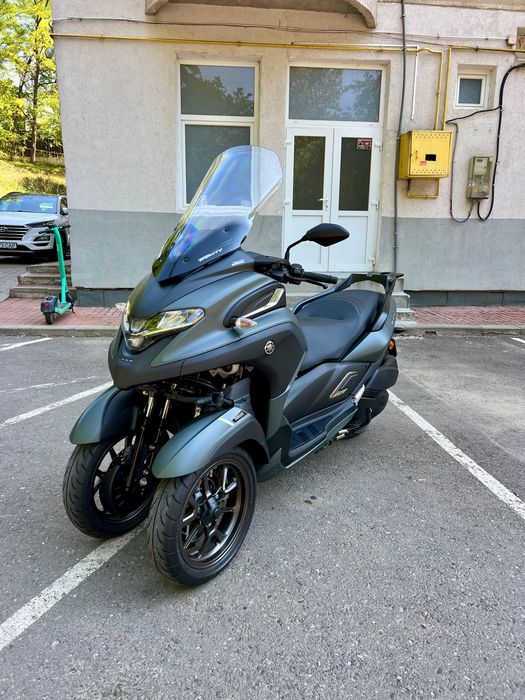 Vând Yamaha Tricity 300 2021