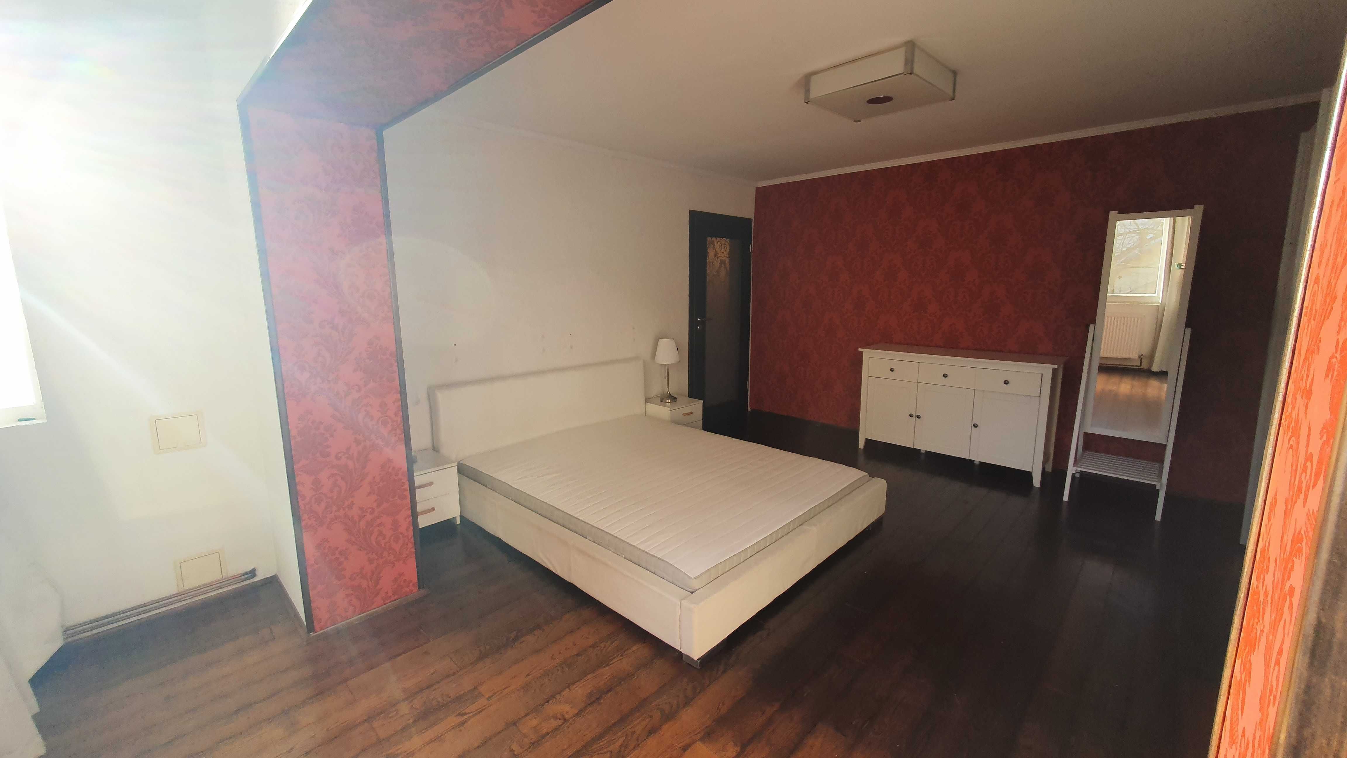 Proprietar, Inchiriez apt. 3 camere Timisoara, in Complexul Studentesc