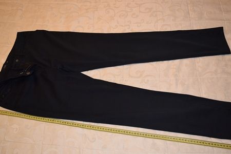 Pantalon femei, tip blug, pe bleumarin inchis, model frumos