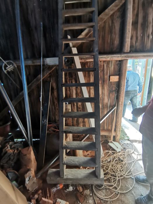 Scara lemn masiv veche stejar