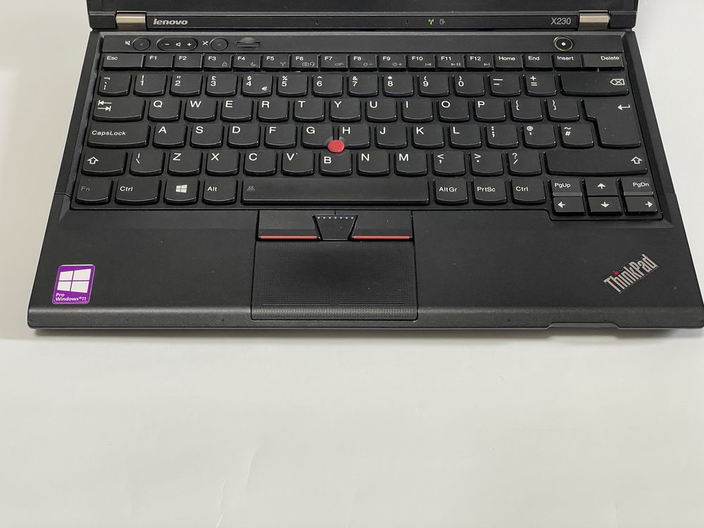 Lenovo ThinkPad x230 i5-3230M 2.6GHz 8GB RAM 180GB SSD