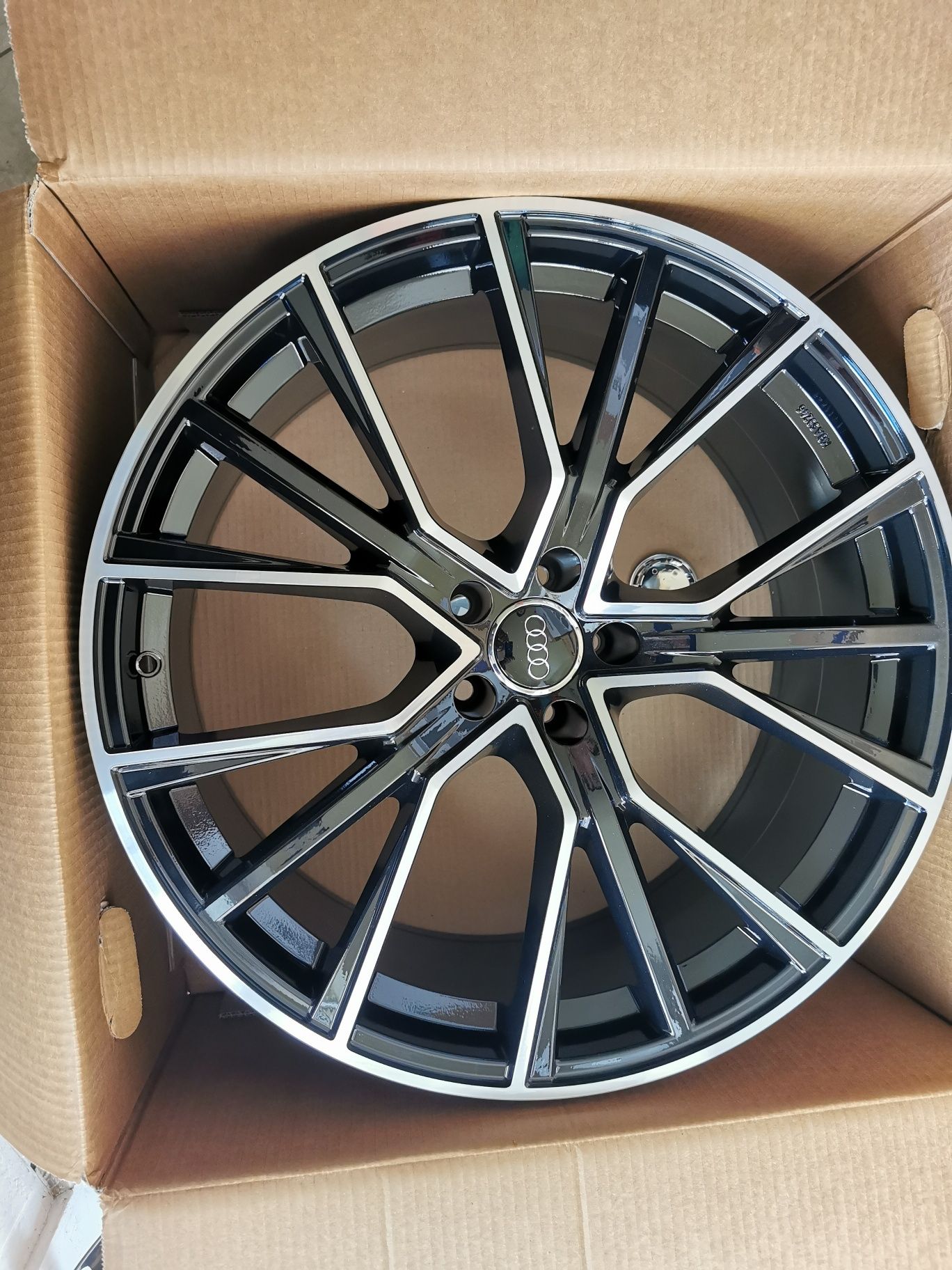 Vand jante de aliaj pentru Audi pe 20 marca Avus model Af18