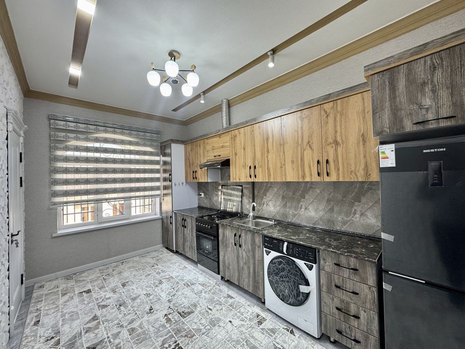 4х комнатная квартира, на 6 этаже. Шаумяна.