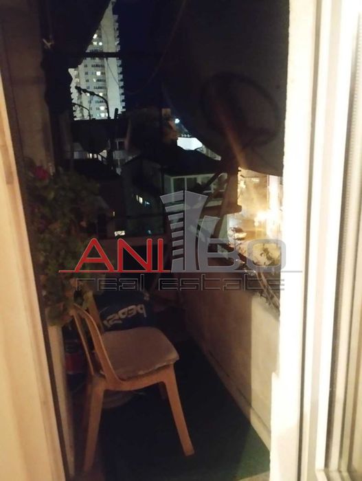 Многостаен, тухлен в центъра на град Варна