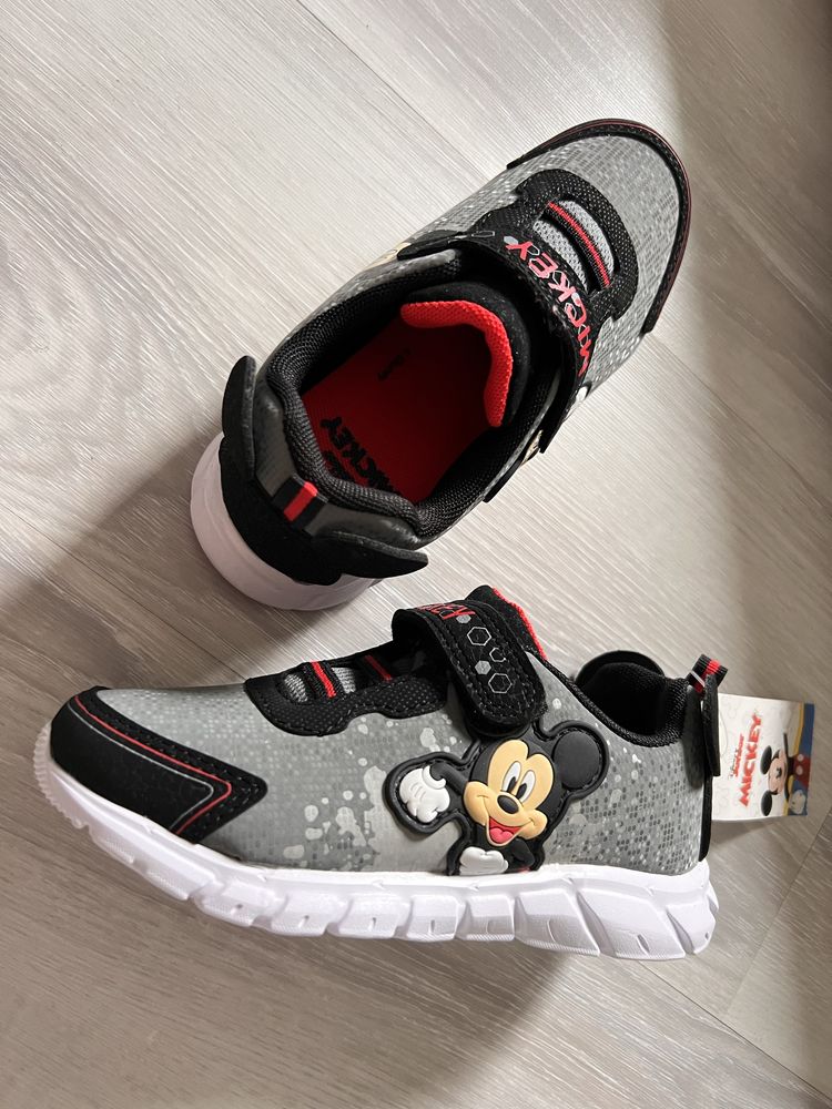 Красовка Disney USA (30razmer)