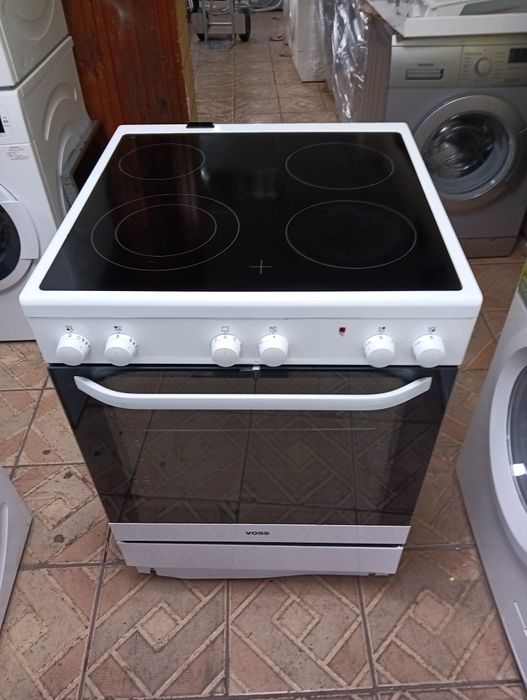 Свободно стояща печка с керамичен плот Voss  2 години Гаранция!