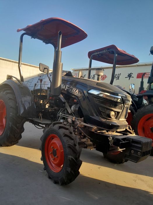 Трактор Fora 304 кабина