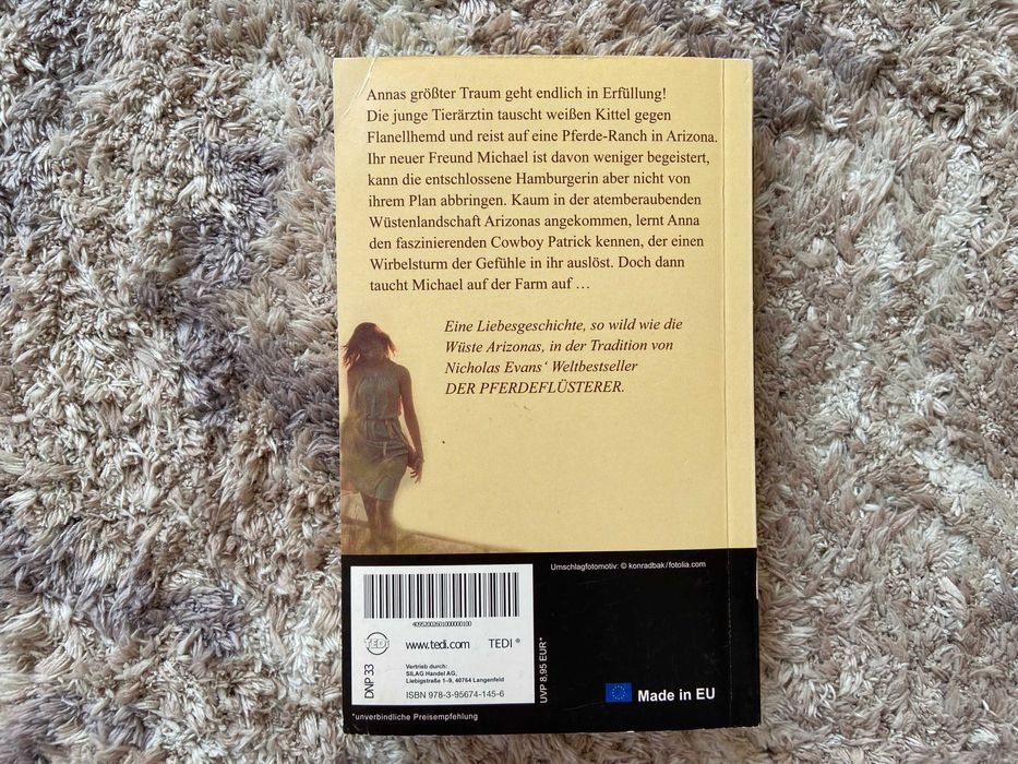 Weit wie der Himmel - книга на немски език