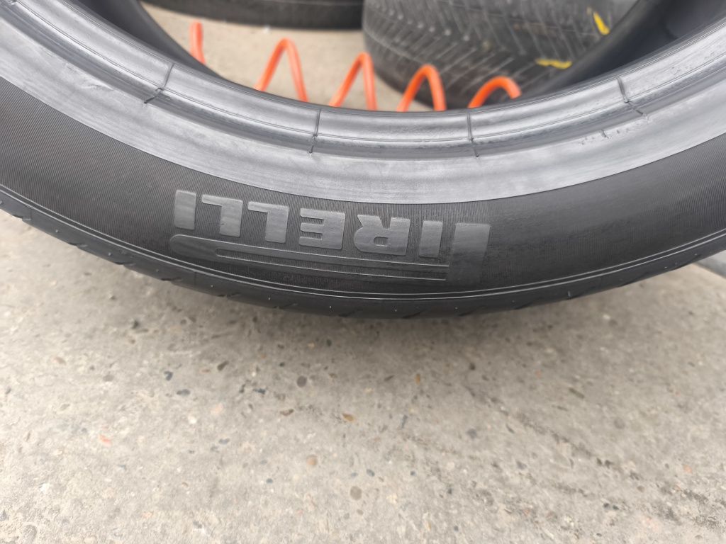 295-40-R21 pirelli