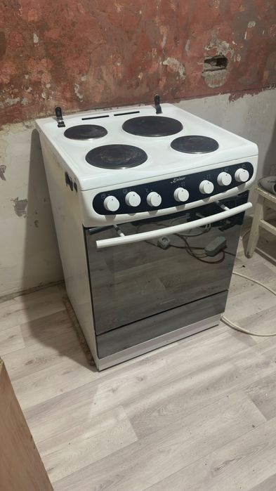 Электрическая плита kaiser.