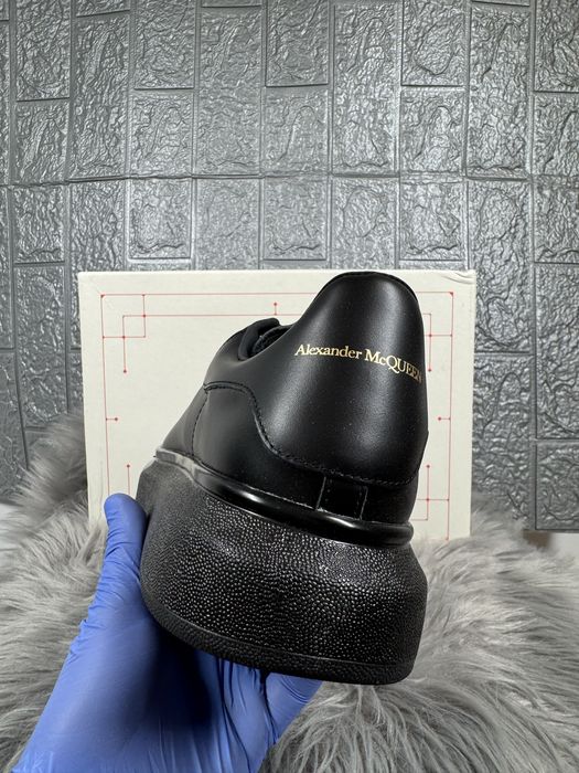 Alexander McQueen Full Negru Black Cutie