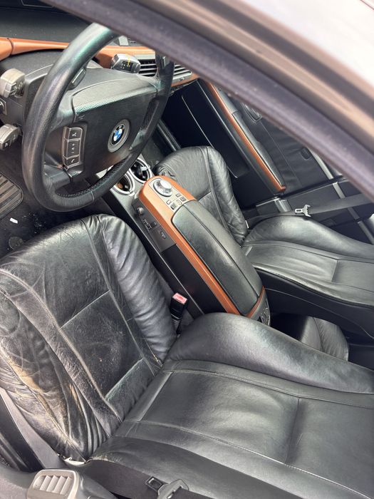 BMW seria 7 e65