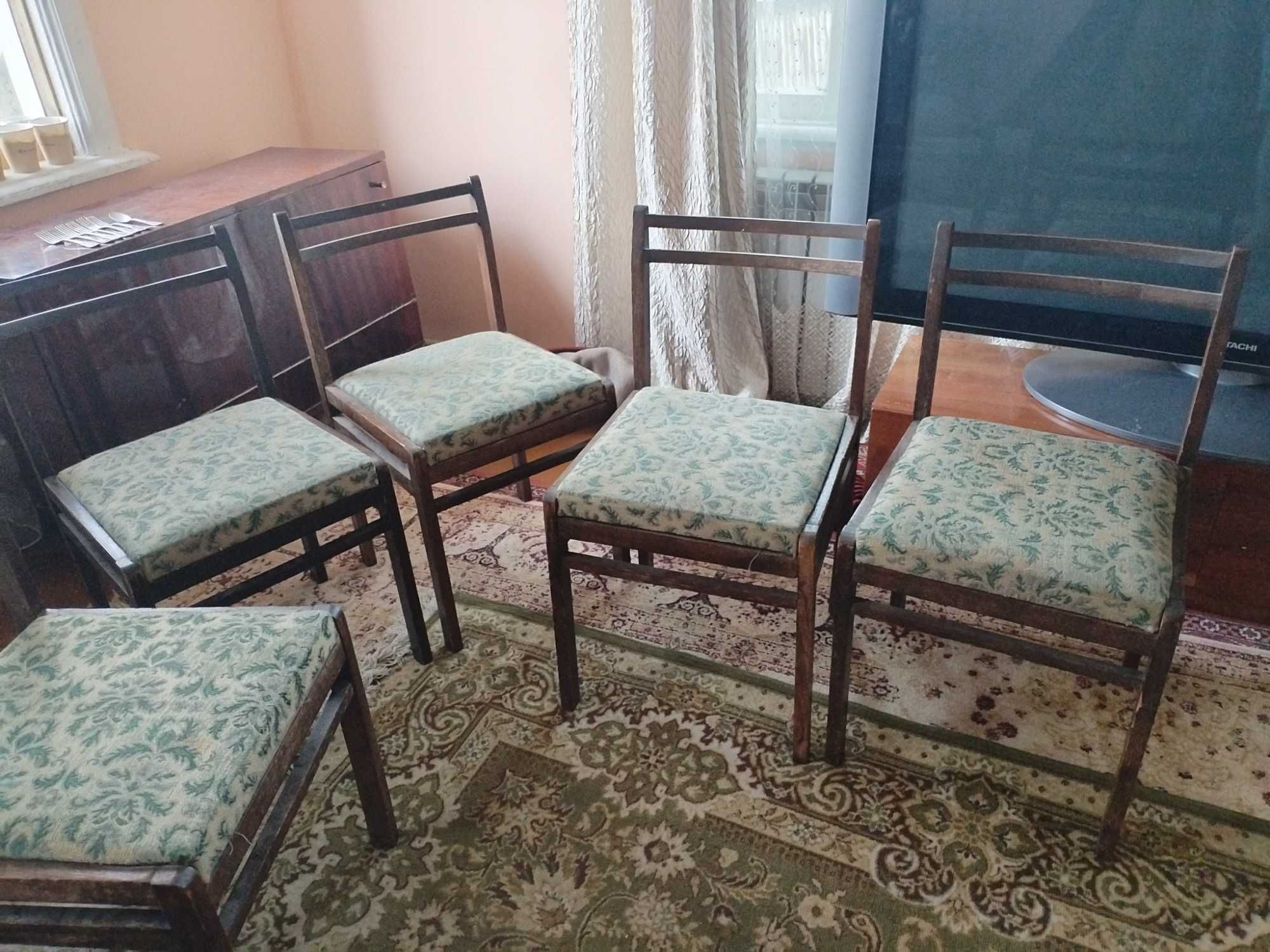 Мебель бу. 6 стульев Румыния.