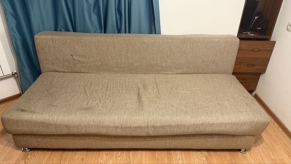 Диван раскалдной