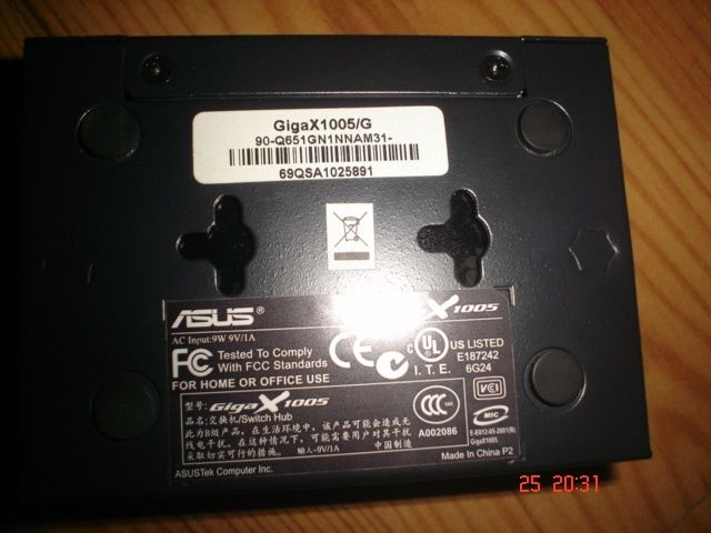 Switch ASUS Giga X 1005/G cu adaptor