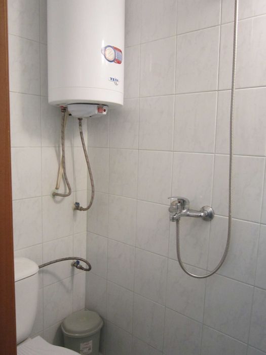 Дава се под наем Едностаен апартамент в Бургас, Възраждане - 30 кв.м за 127.5 € - Снимка #3